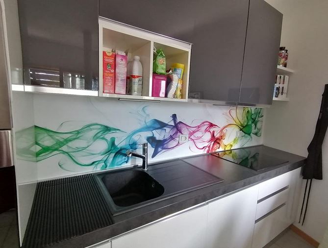 Vliesová fototapeta s laminací na míru Barevný kouř