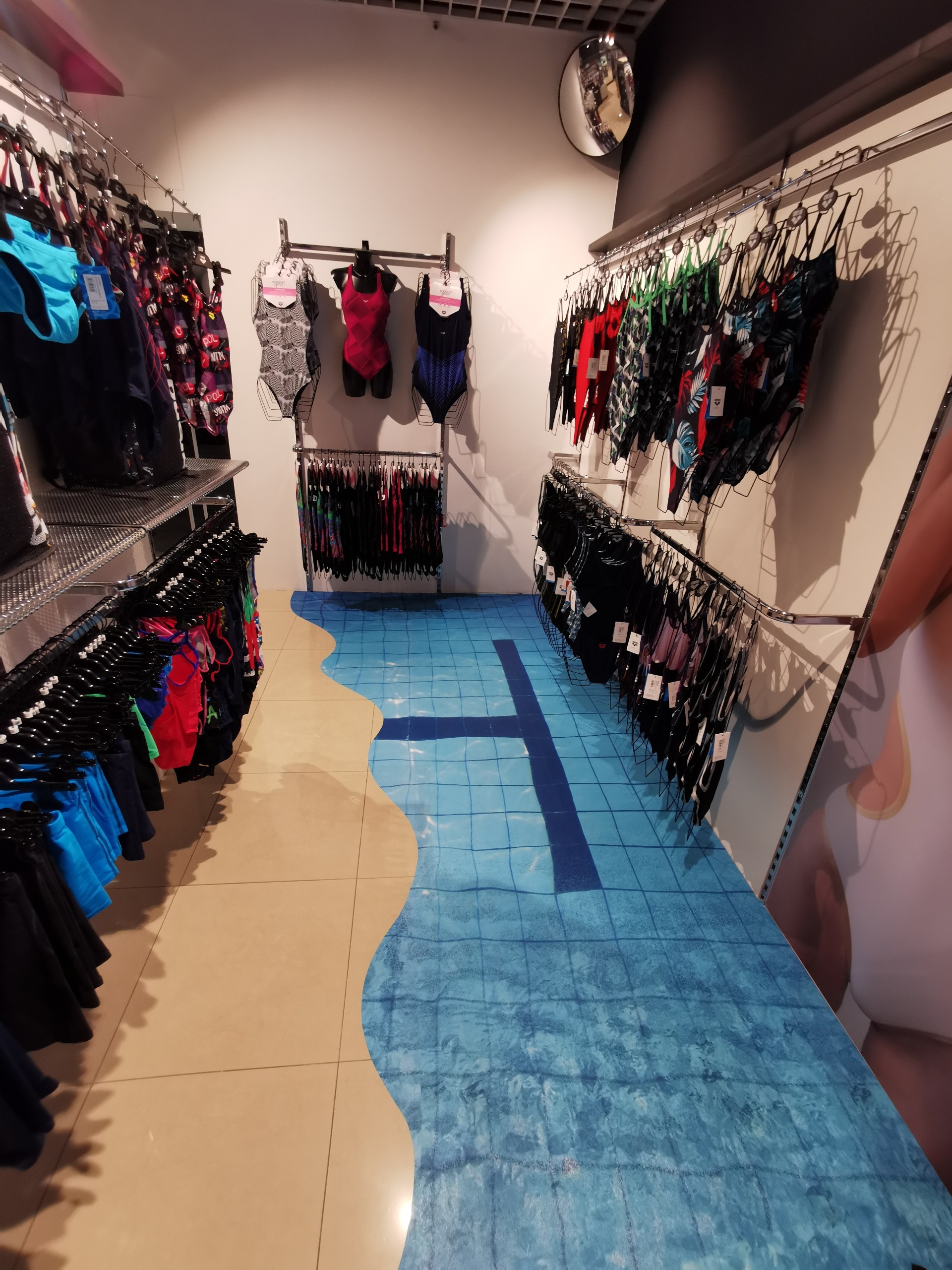 Fototapeta na podlahu se zesílenou laminací