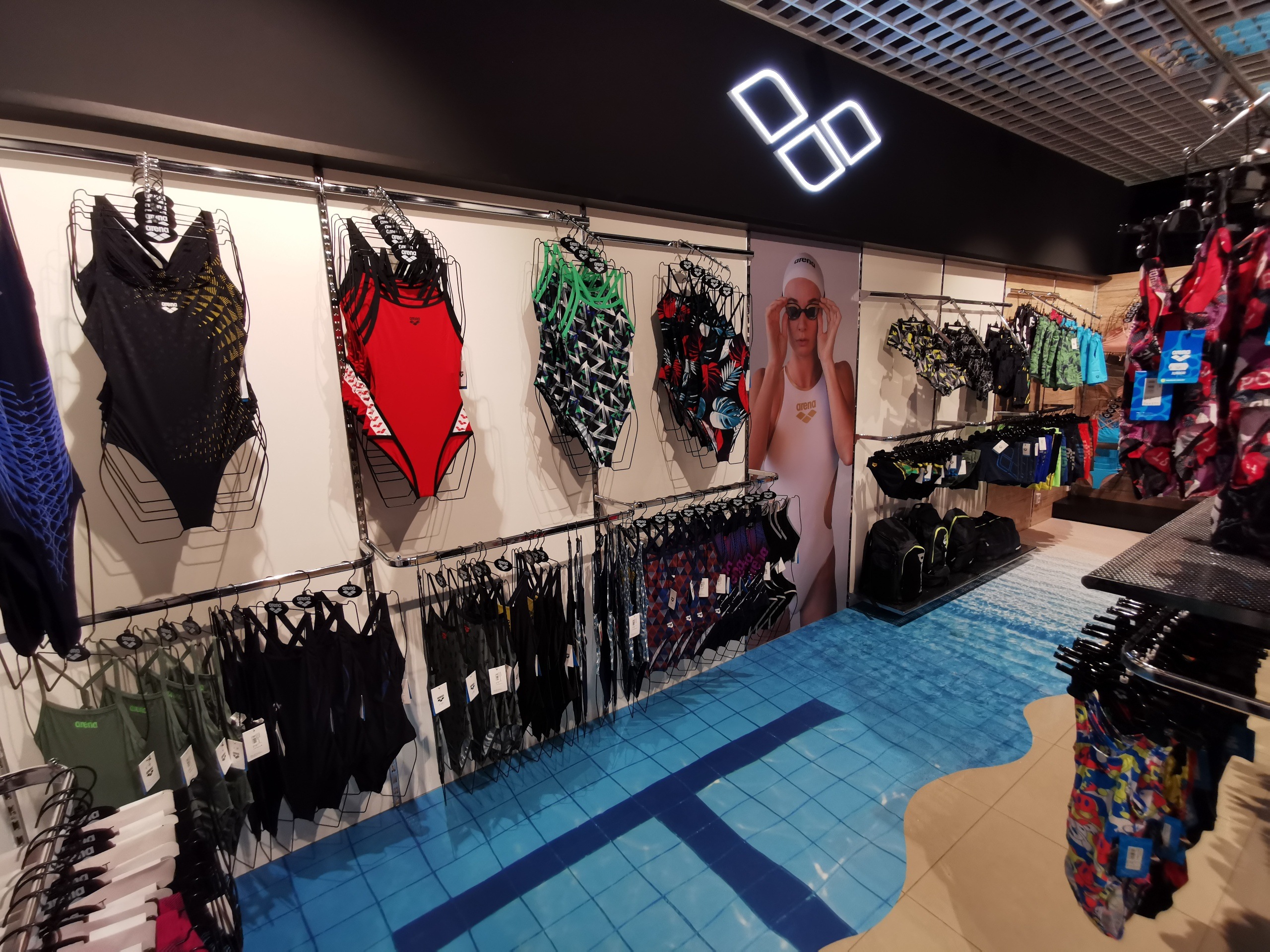 Podlahová fototapeta s laminací